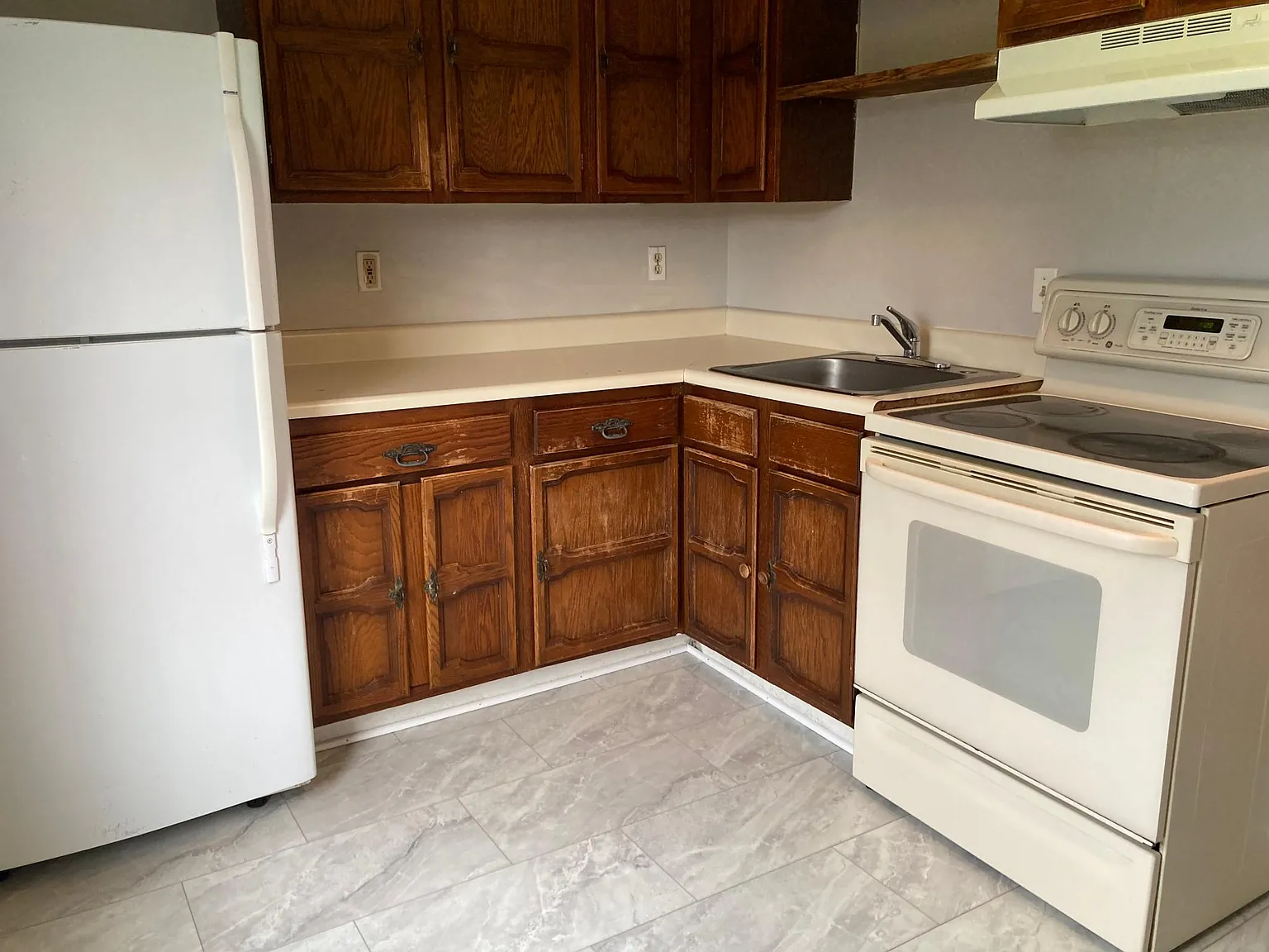 203 Belleview Ave — Photo 2