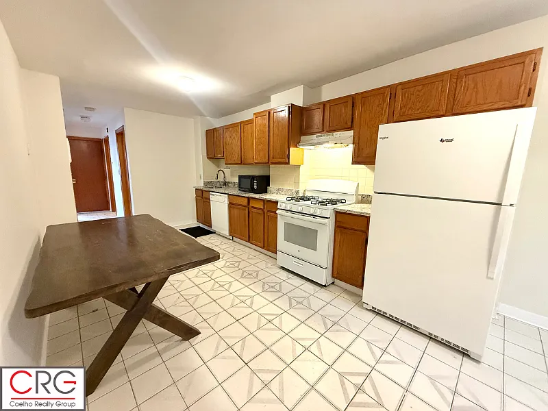 47 Washington St #2
