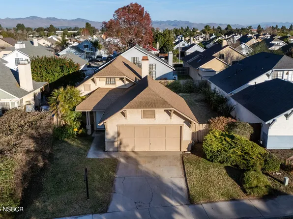 1414 Eagle Ct, Santa Maria, CA 93454