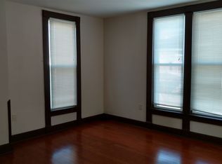 914 1/2 Sycamore St, Columbus, IN 47201