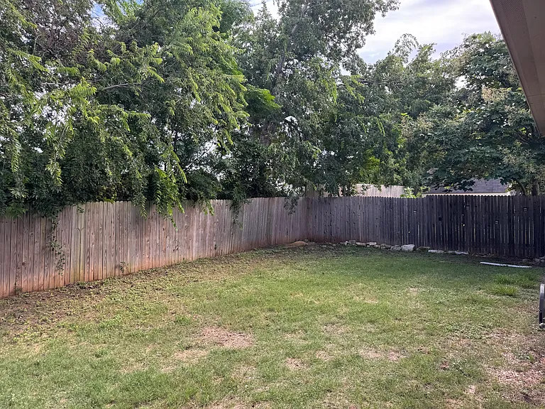 908 N Creek Blvd — Photo 17
