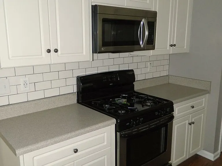 532 Sweet Meadow Dr — Photo 2