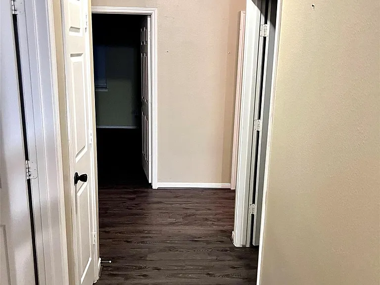 5301 Carefree Dr — Photo 11