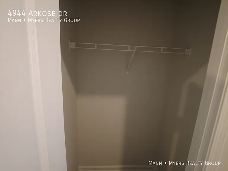 4944 Arkose Dr — Photo 33
