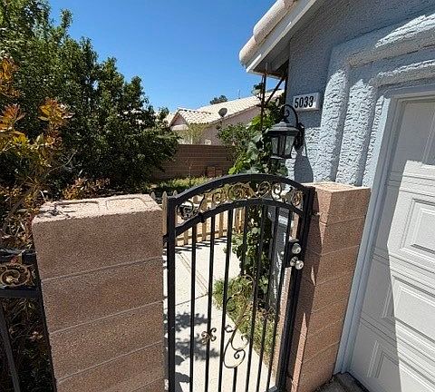 2nd image of 5033 Crystal Breeze Ln