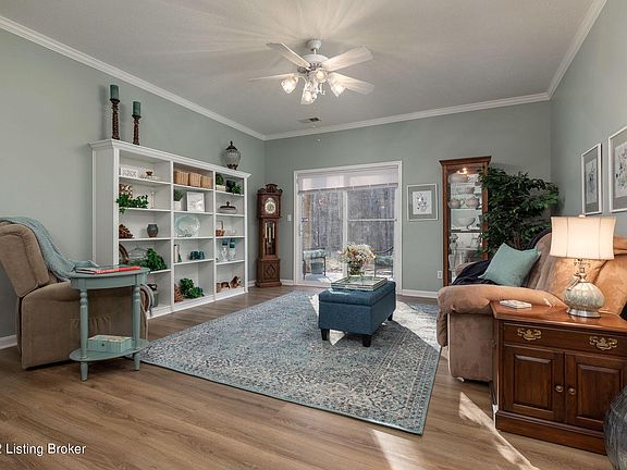 3rd image of 9100 Hawthorne Pointe Dr Unit 102