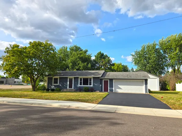 310 Highland St W, Annandale, MN 55302