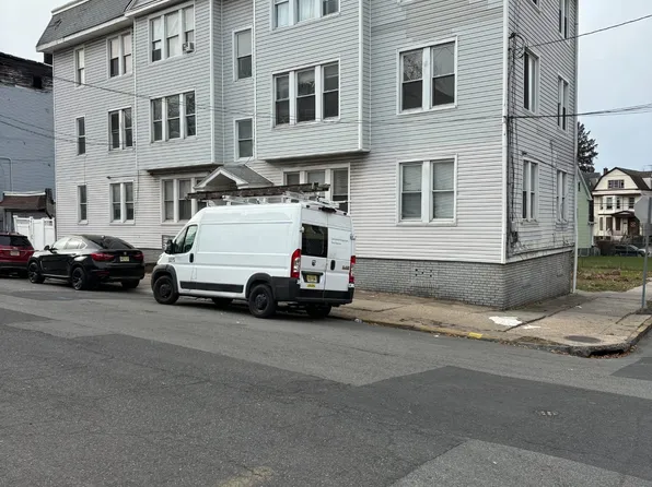 463 21st St APT 3, Irvington, NJ 07111