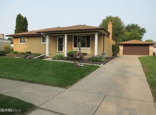 42026 Coulon Dr, Clinton Township, MI 48038