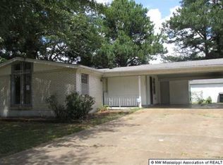 1732 Springfield Cv, Southaven, MS 38671