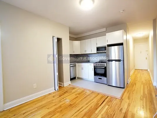 Rented by Sovereign Associates | media 2