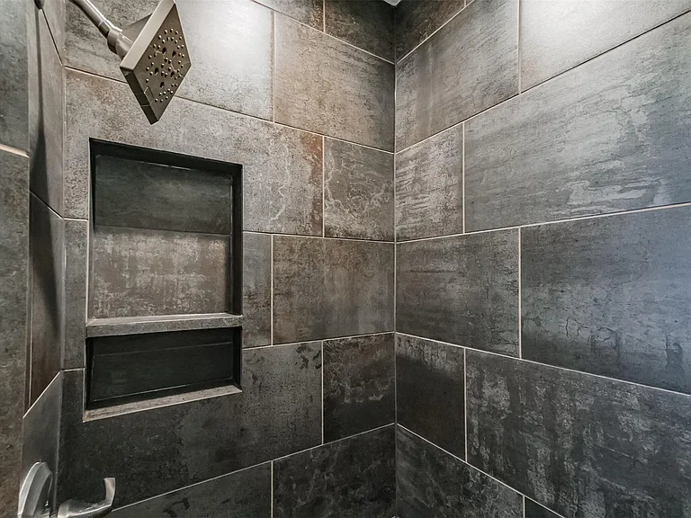 5450 Stillbrooke Dr — Photo 14