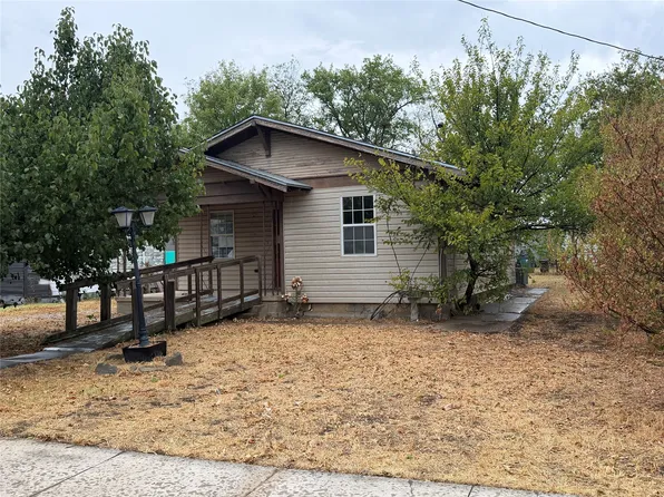 413 S Green St, Eastland, TX 76448
