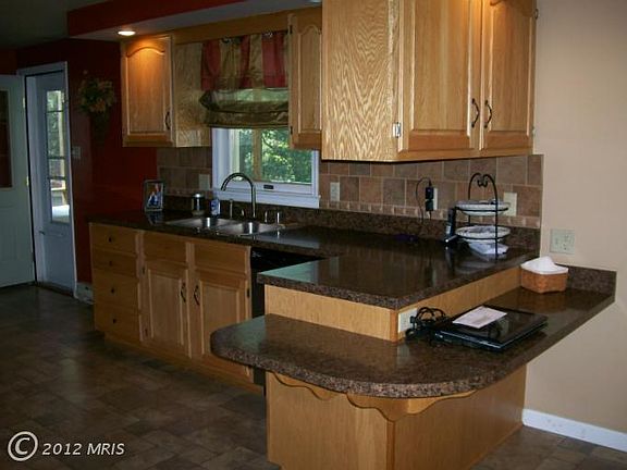 4th image of 11470 Burkett Ln