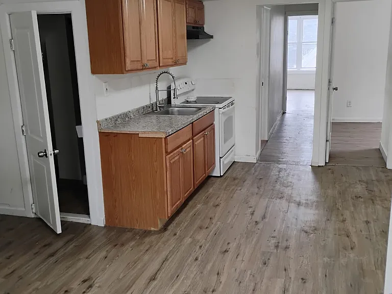 150 Chestnut Ave #3 — Photo 6