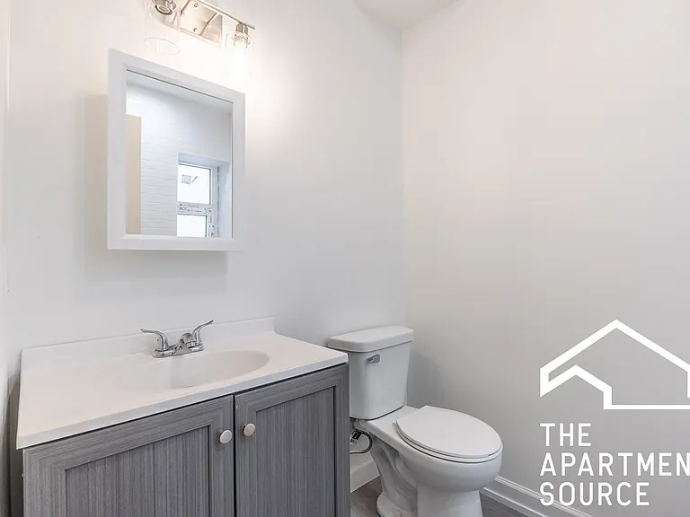 1014 N Hamlin Ave #1 — Photo 13
