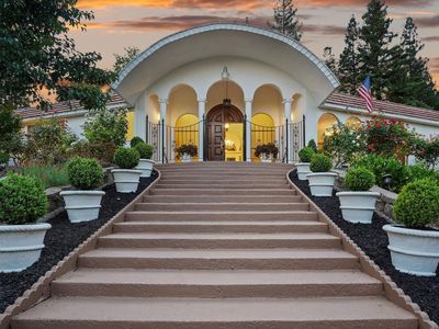 5621 Clarendon Way, Carmichael, CA, 95608