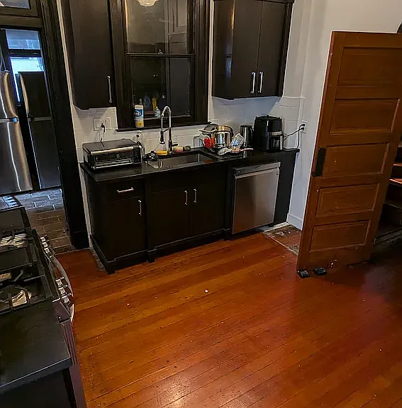 826 S Burlington Ave #G1 — Photo 7