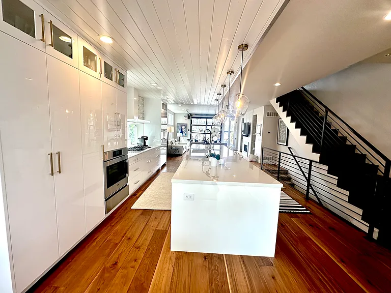 41 Harrison St — Photo 6