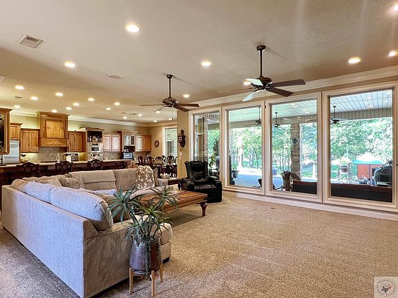 4th image of 6801 Northern Hills Dr