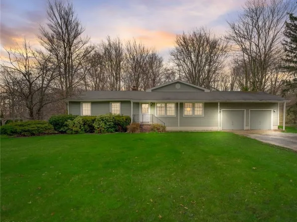 8133 Timberlane Dr, Painesville, OH 44077