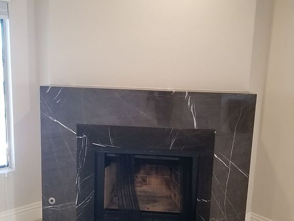 4th image of 1117 S Swall Dr