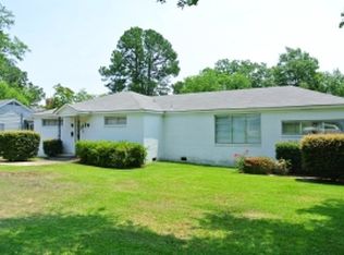 1809 Old Bay Springs Rd, Laurel, MS 39440