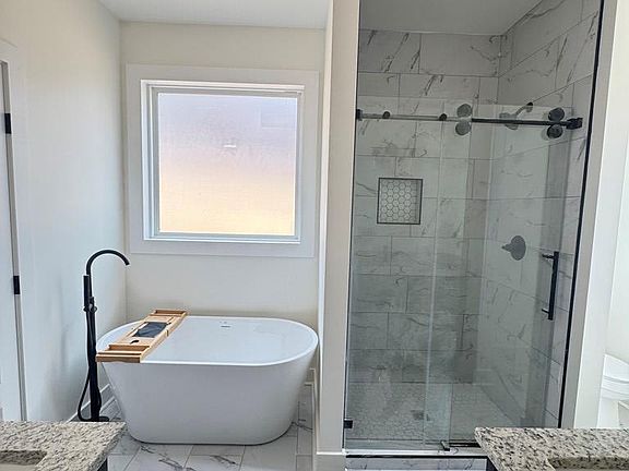 5th image of 3330 Crow Rd