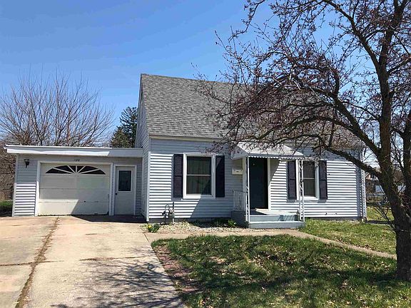 2nd image of 920 Baker Dr