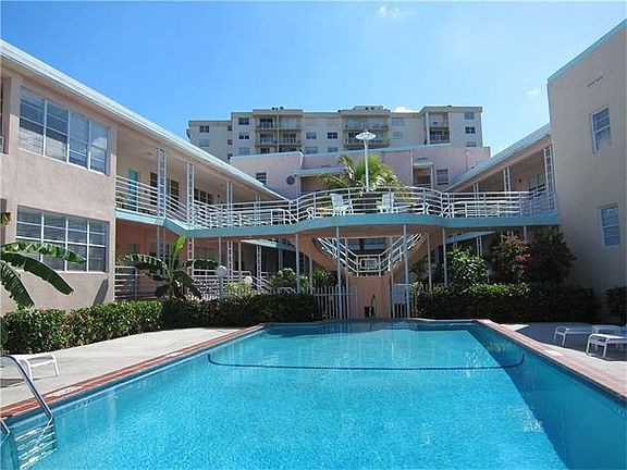 5th image of 6881 Bay Dr APT 21