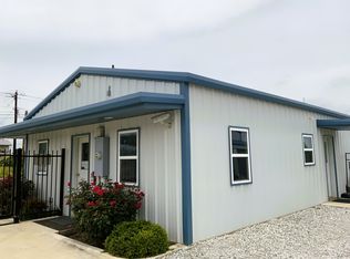 1250 Sandy Beach Rd, Azle, TX 76020