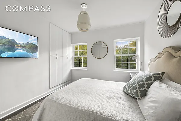 Sold by Compass | media 29