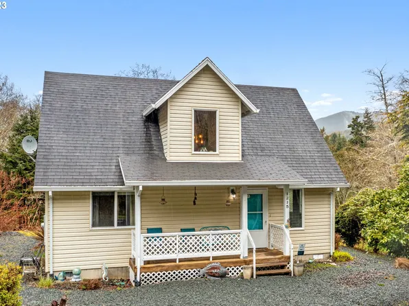 1215 S 3rd Ave, Rockaway Beach, OR 97136