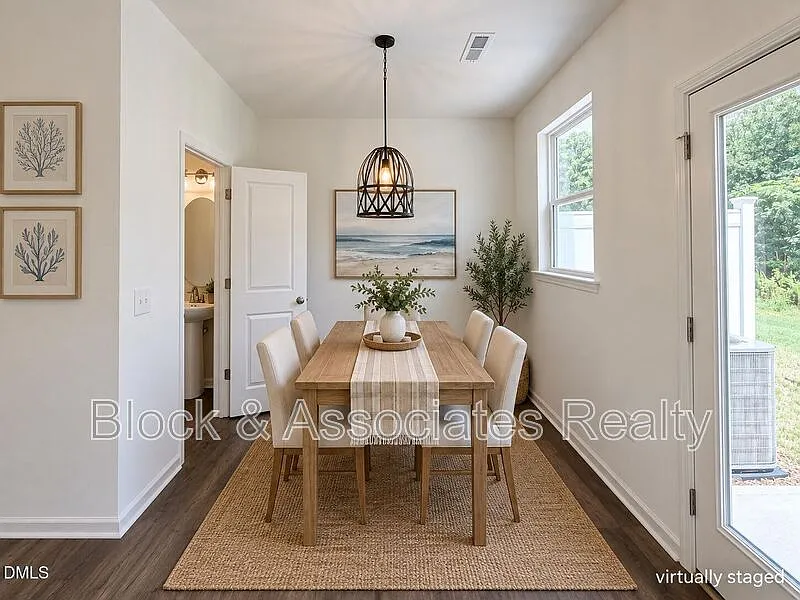 3 bed, 2.5 bath, $1,700 — Photo 4
