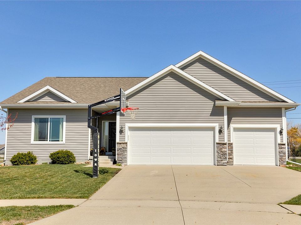1st image of 2117 NW Woodland Dr