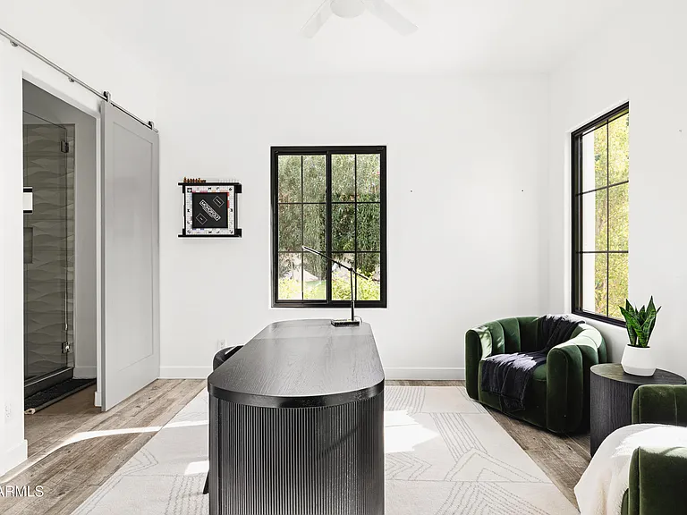 10011 E Windrose Dr — Photo 26