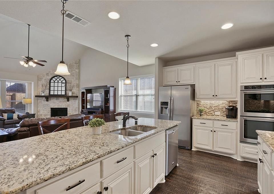 1st image of 4306 Juniper Ln