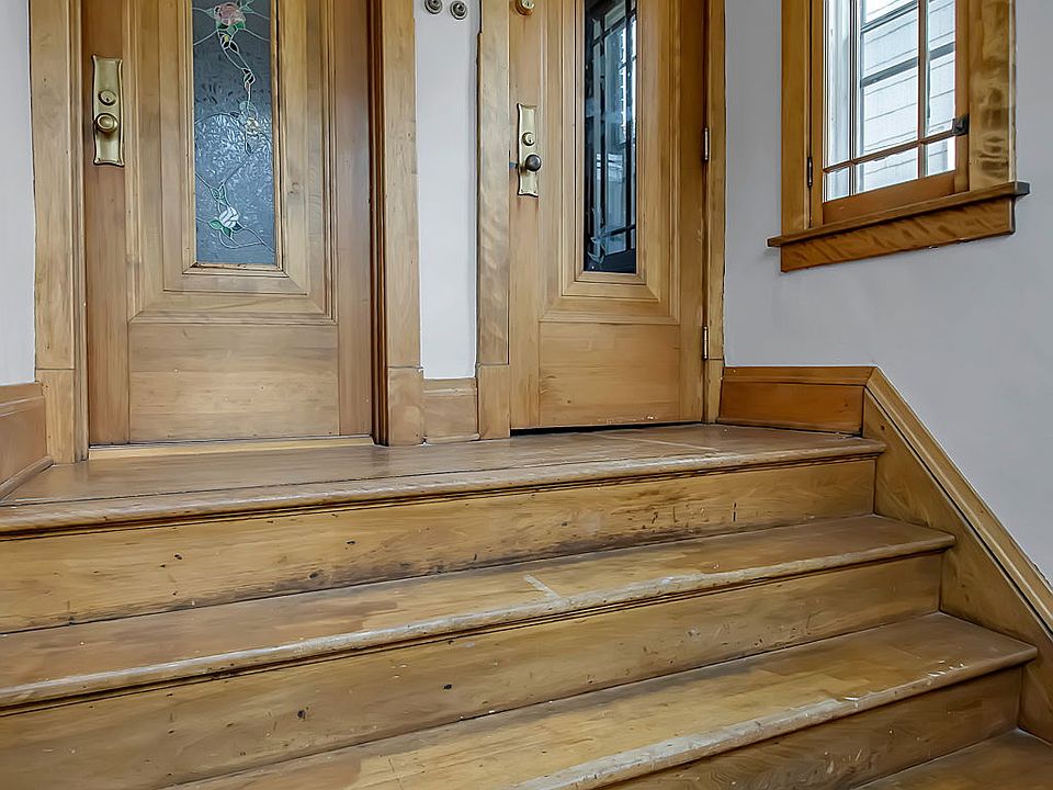Front Entrance (Left Door)