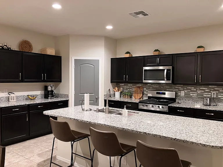 30998 W Earll Dr — Photo 5