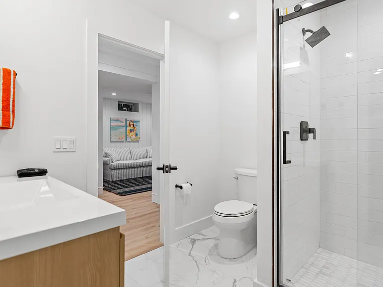 1480 Harbor Ln — Photo 32