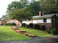 2nd image of 1930 Brookfield Dr
