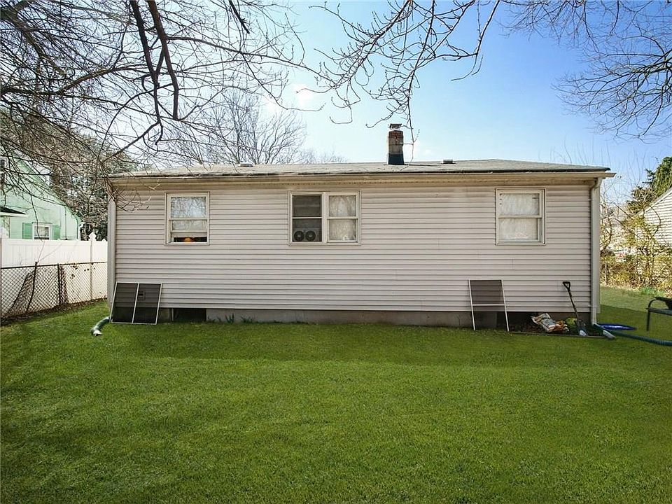 2nd image of 447 Elsie Ave