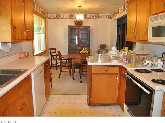 2nd image of 4676 Verona Ave