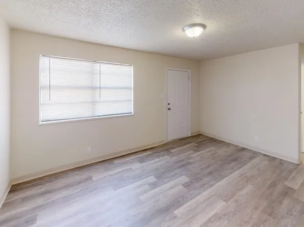 1540 Arizona, 1540 Arizona Dr #20, Portales, NM 88130