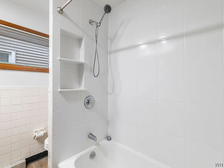 845 Potomac Ave #1 — Photo 12