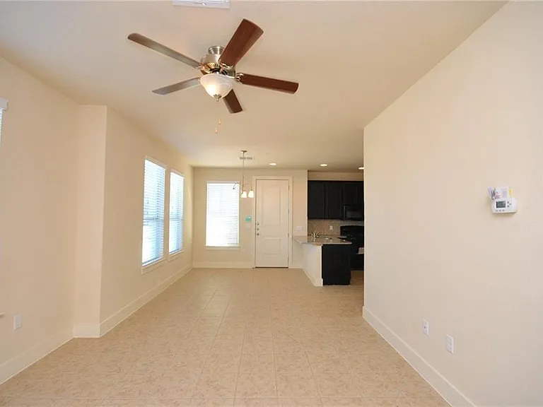 2222 Creekside Ln #C — Photo 6