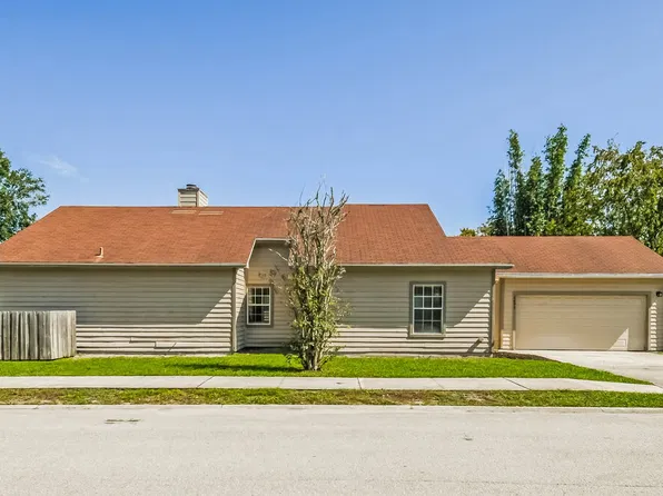 8895 Chambore Dr, Jacksonville, FL 32256