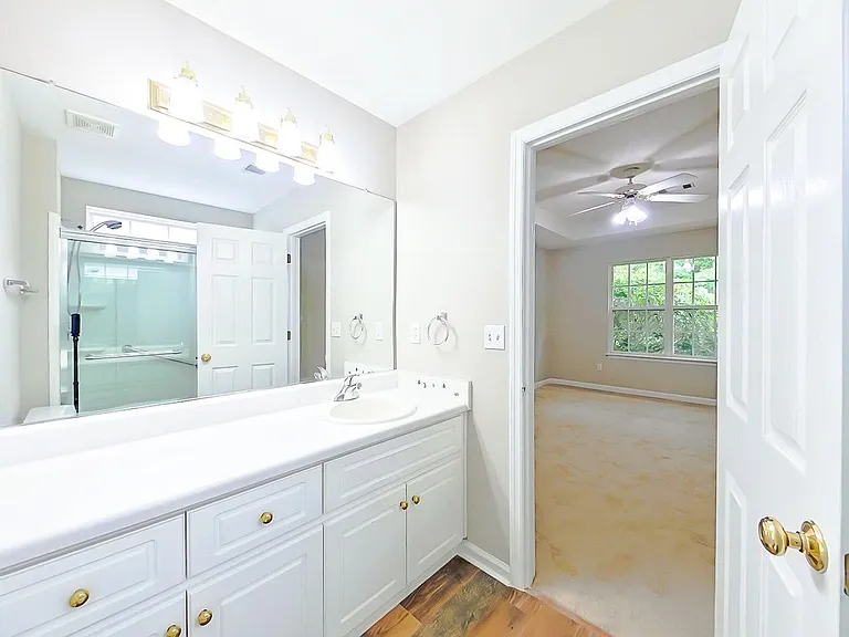 491 Connemara Trl — Photo 8