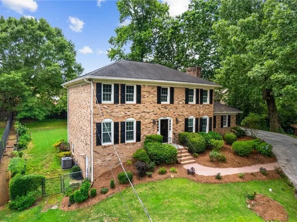 3013 Huntshire Pl, Atlanta, GA 30340