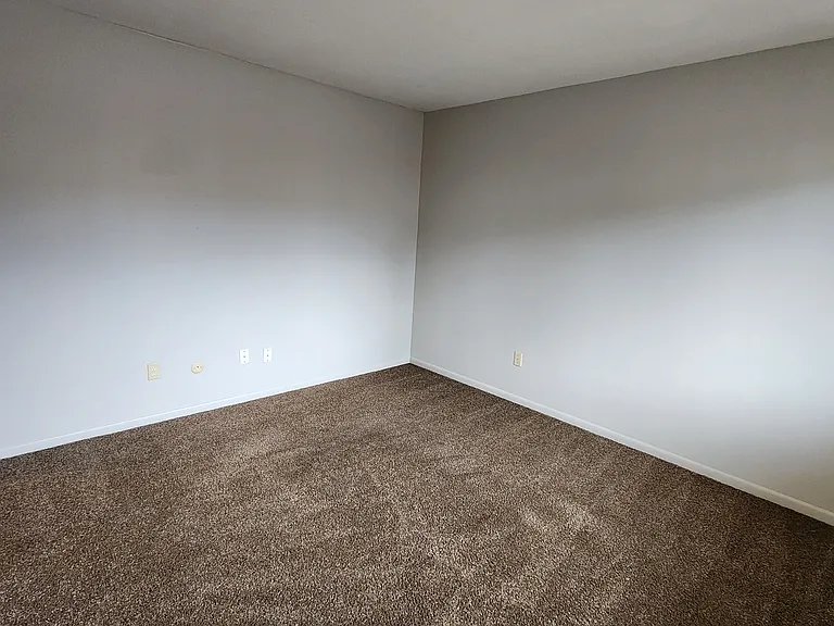 220 E. Lane Ave. — Photo 23